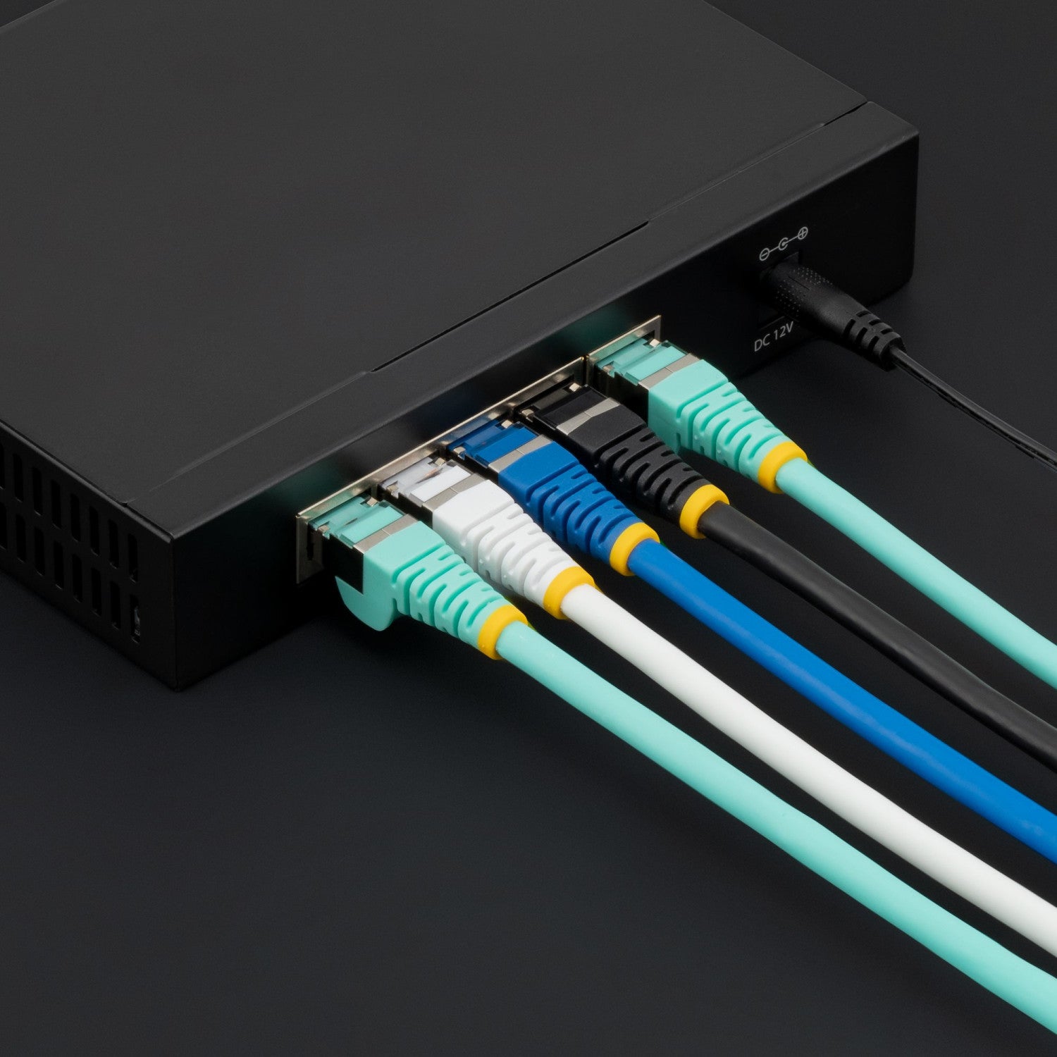 StarTech.com Cavo Ethernet CAT 6a - 3m - Acqua - Cavo di rete LAN Low Smoke Zero Halogen (LSZH) - 10GbE 500MHz 100W PoE - Filo/Cavo patch schermato S/FTP con spinotto RJ45 antigroviglio e rilievi di trazione