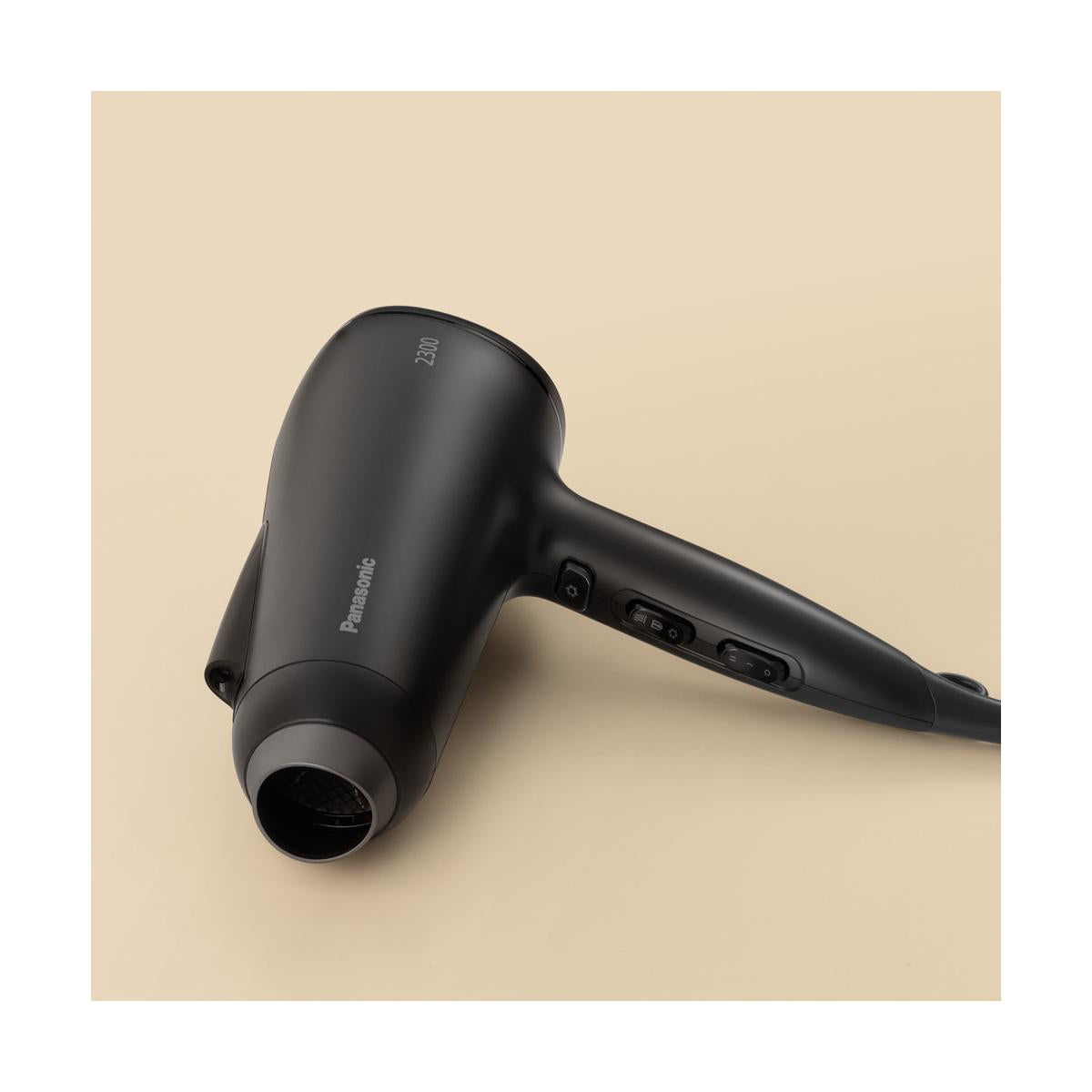 Panasonic EH-NE87 asciuga capelli 2300 W Nero