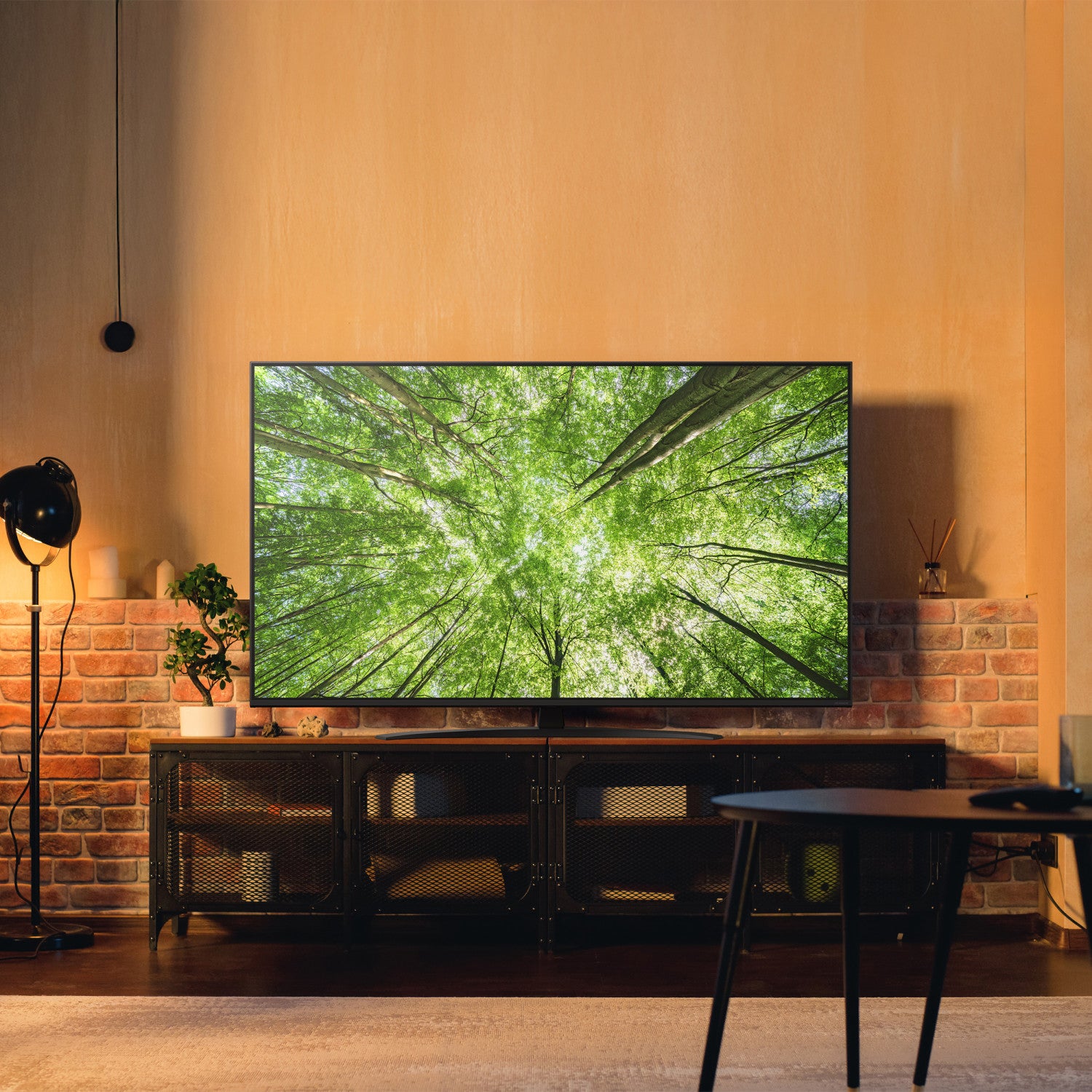 LG NanoCell AI 55NANO81A6A TV Serie NANO81 55 pollici 4K, α7 Gen8, HDR10, 20W, 3 HDMI con Game Optimizer, Smart TV WebOS 25