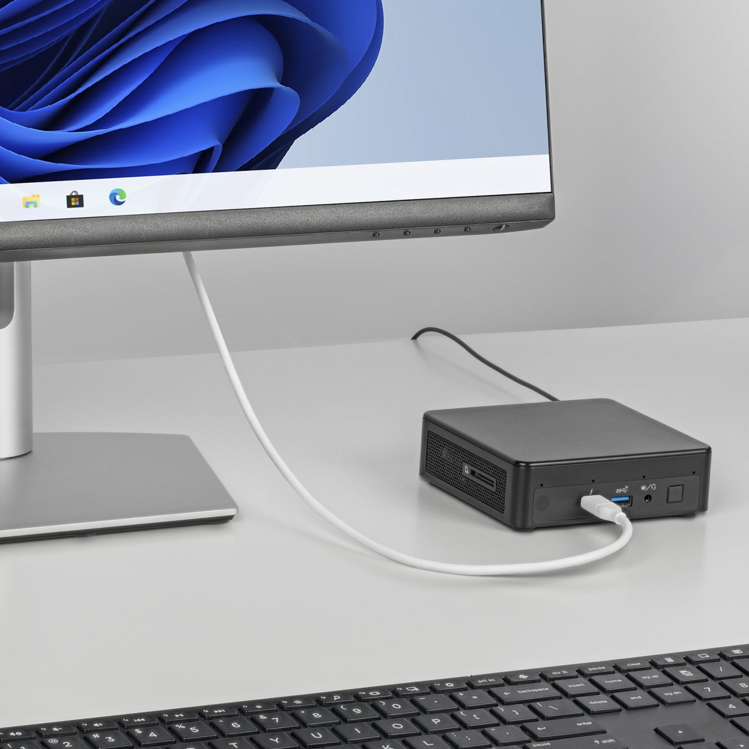 StarTech.com Cavo da USB-C a DisplayPort 1.2 da 2m, 4K 60 Hz, cavo adattatore bidirezionale da DP a USB Type-C / da USB-C a DP, compatibile con Thunderbolt, Bianco