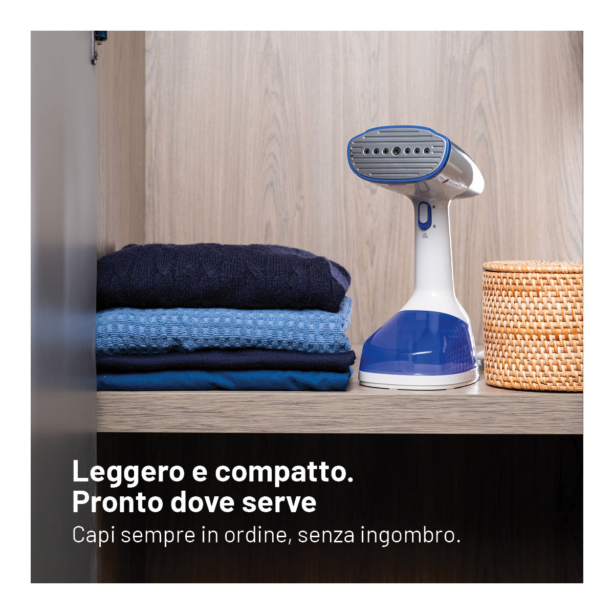 Imetec Steam Easy Express, ferro da stiro portatile verticale, piastra acciao, pronto in 30pollicipollici, tasto erogazione vapore continuo, vapore continuo 25-30 g, serbatoio 250 ml, 1500 W
