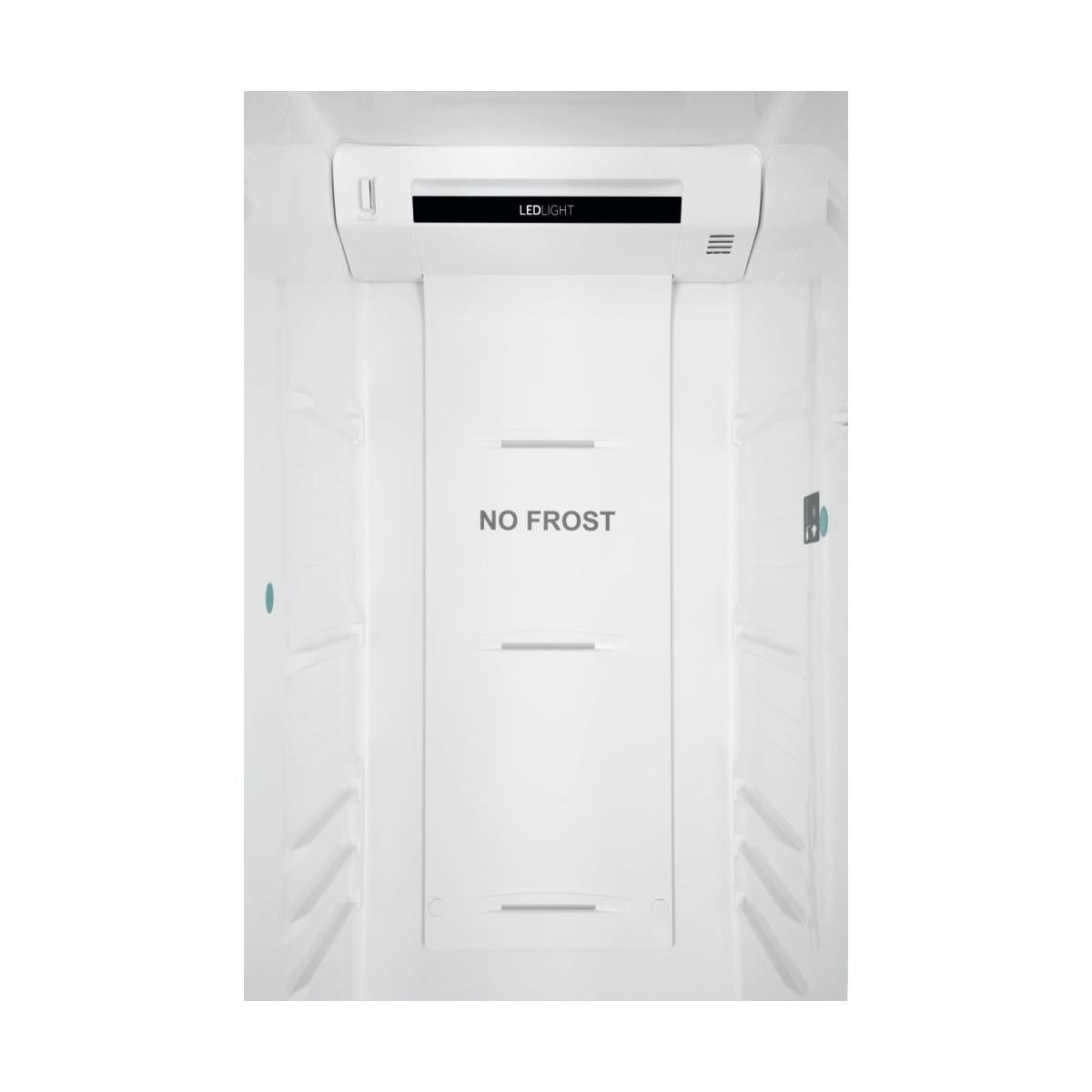 Haier SBS 90 Serie 3 HSR3918ENPG frigorifero side-by-side Libera installazione 528 L E Argento