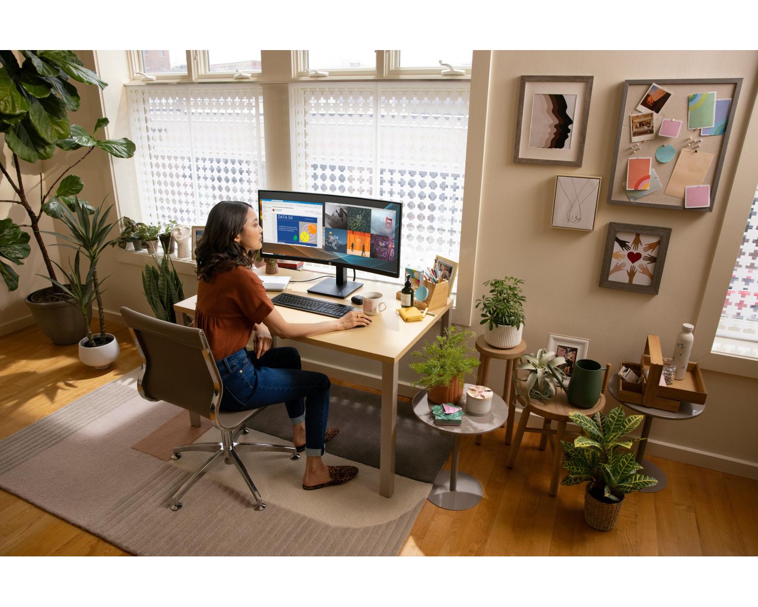 HP P34hc G4 WQHD USB-C Curved Monitor Monitor PC 86,4 cm (34pollici) 3440 x 1440 Pixel Quad HD LED Nero