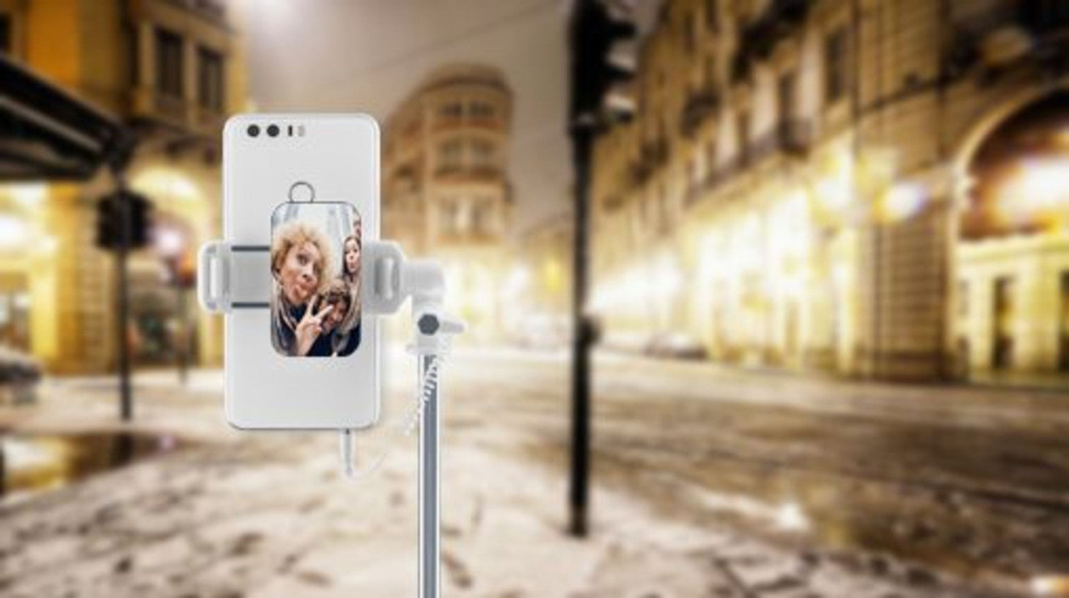 Cellularline Total View - Universale Asta per selfie con specchio girevole