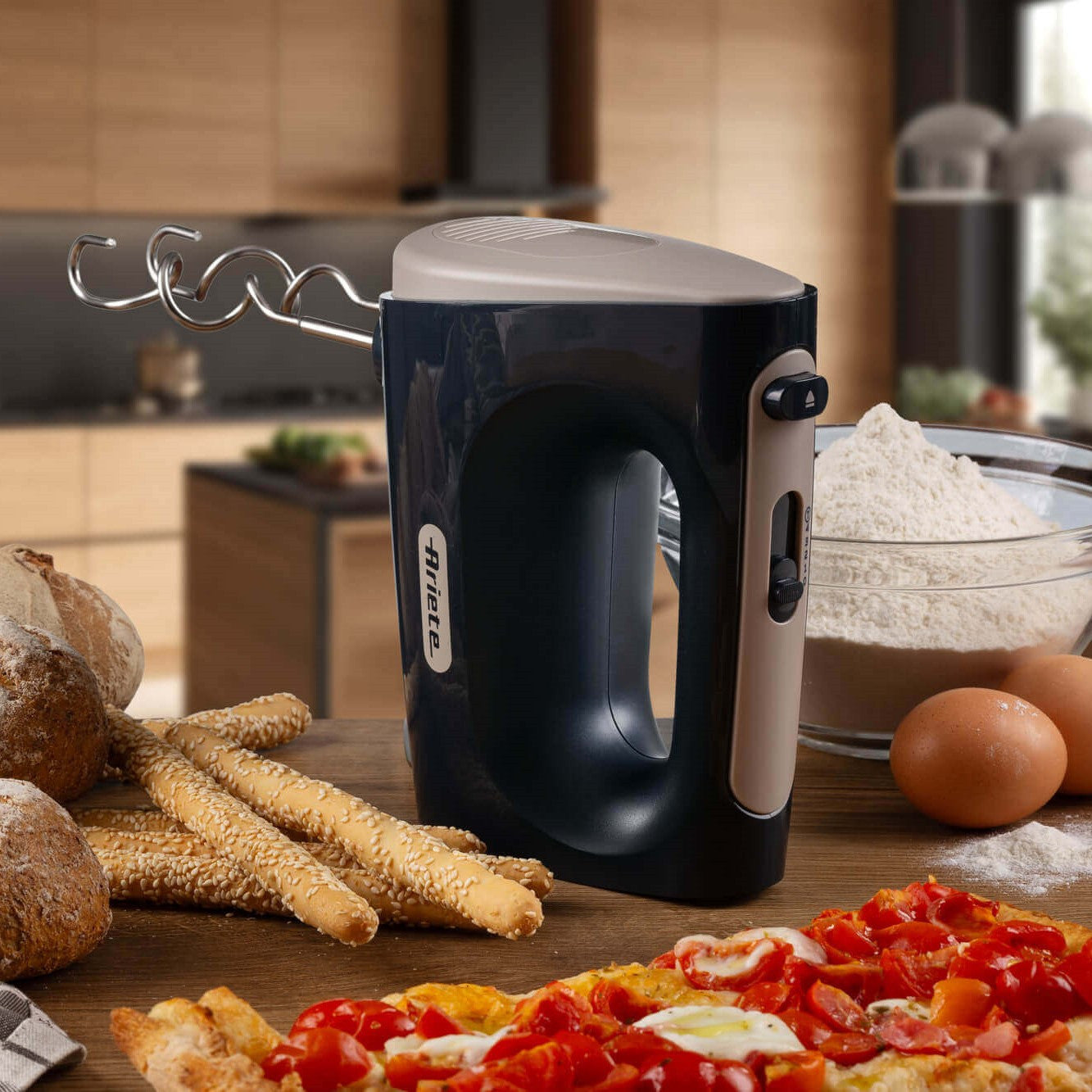 Ariete 1545 Sbattitore Breakfast, 450W, 5 velocità, Funzione turbo, 2 fruste, Dark e Sahara Grey