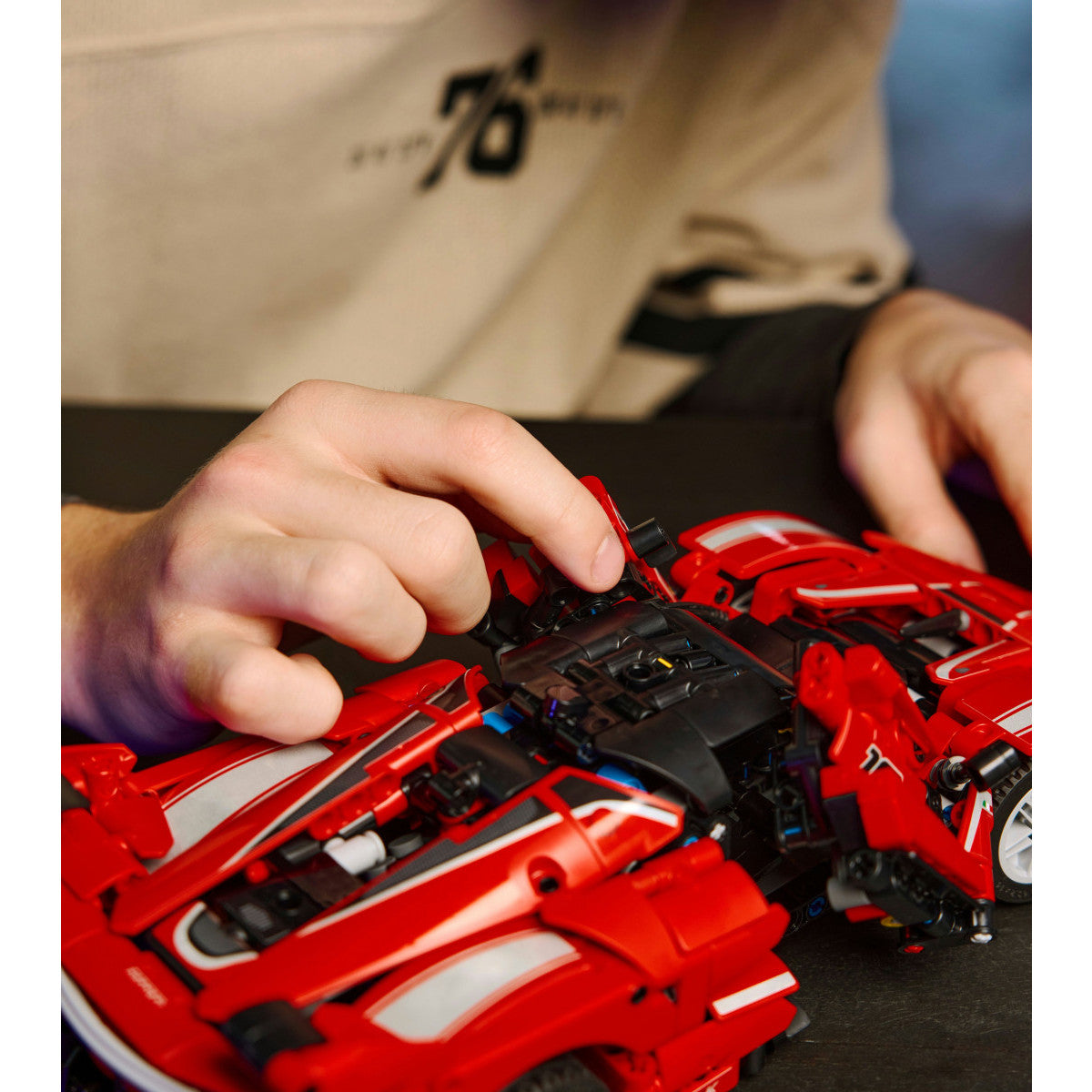 LEGO Technic Ferrari FXX K 42212 Set da Costruzione 897 Pezzi per Bambini 10