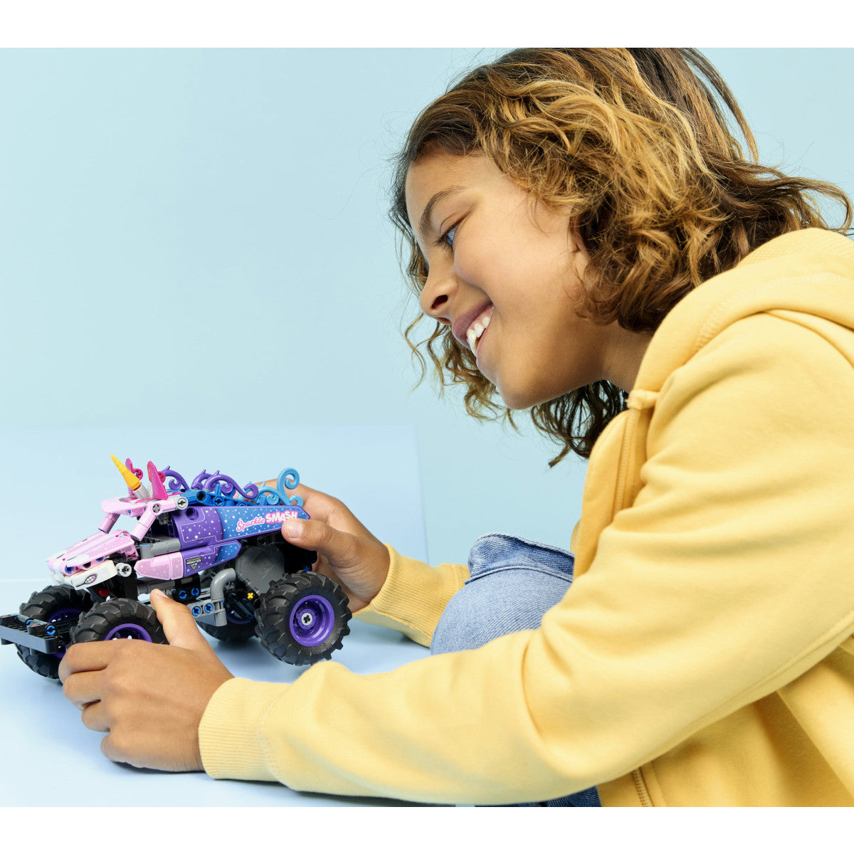 LEGO Technic Monster Jam Sparkle Smash Pull-Back 42220 Camion Unicorno 243 Pezzi 7