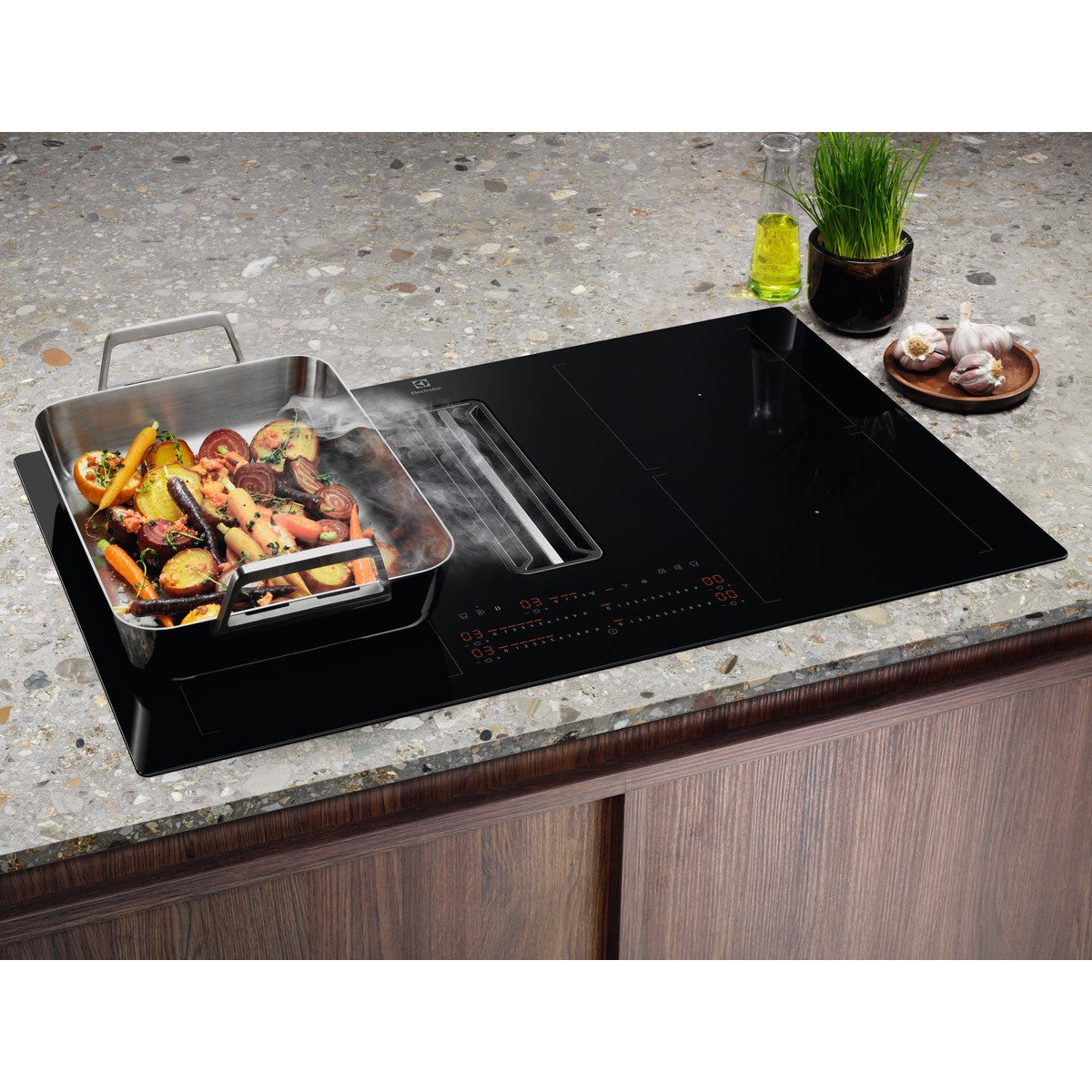 Electrolux KCD84453CK Piano ad induzione con cappa integrata Bridge con eXtractor versione aspirante