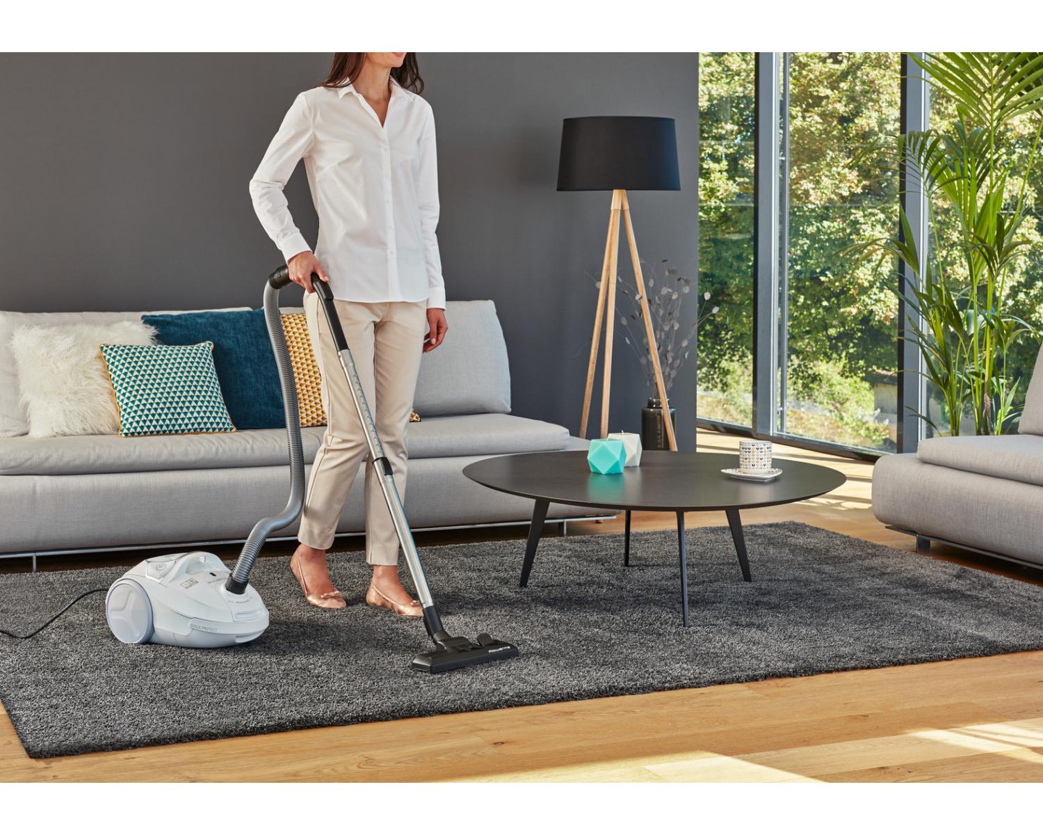 Rowenta RO3927EA Compact Power Aspirapolvere con Filo e Sacco 3 Litri Bianco
