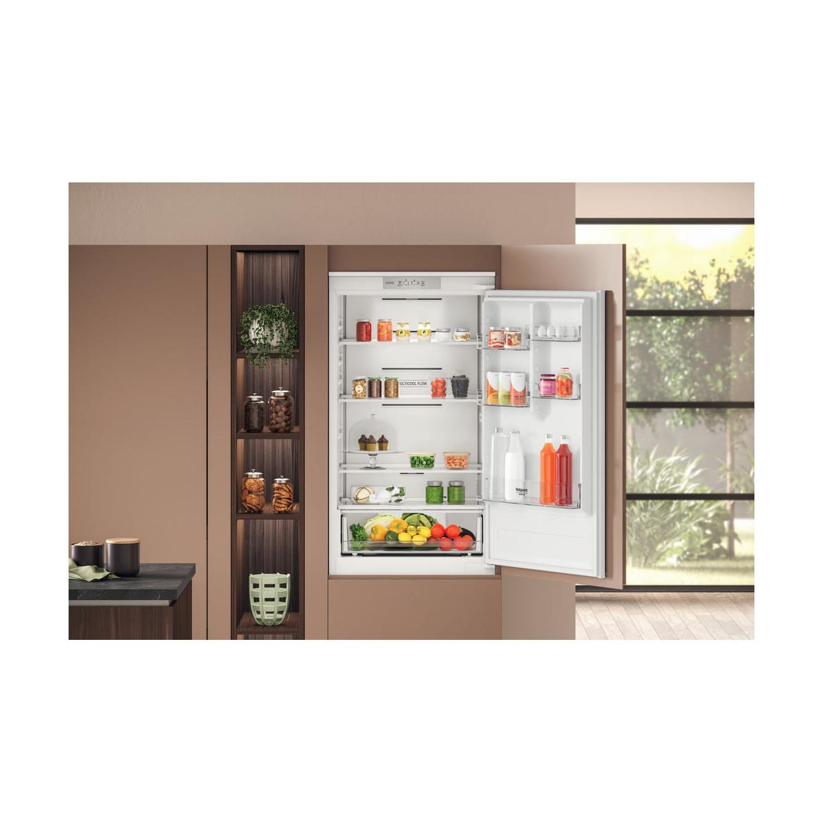 Hotpoint Ariston Frigorifero combinato ad incasso HA SP70 T111