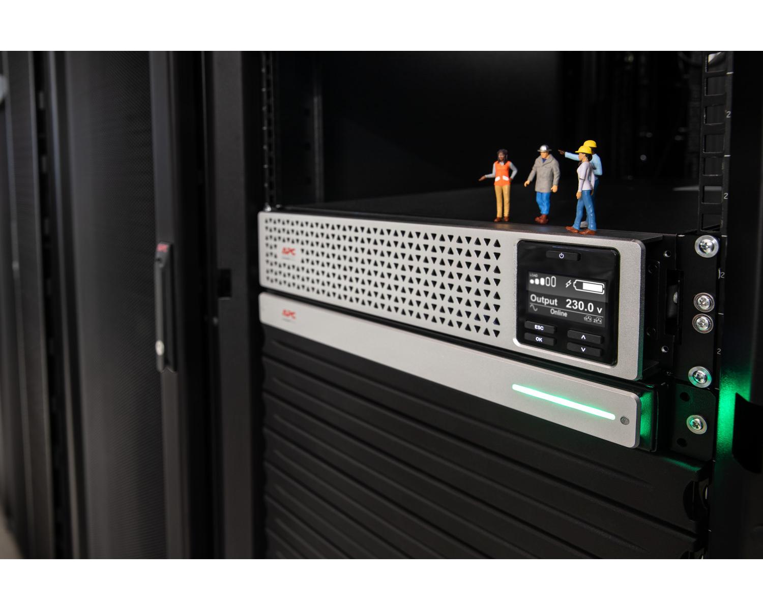 APC SRTL1500RMXLI-NC gruppo di continuità (UPS) Doppia conversione (online) 1,5 kVA 1350 W 8 presa(e) AC