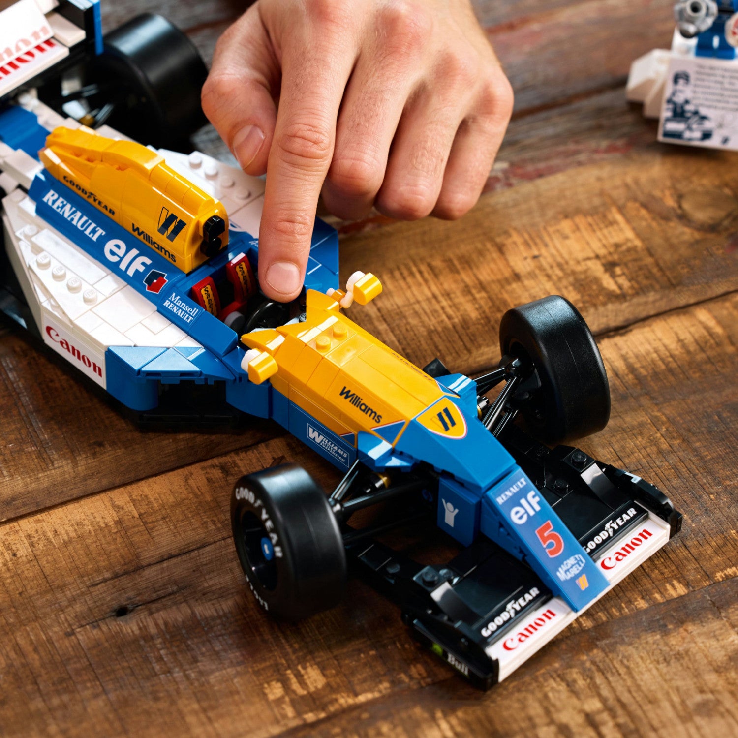 Lego Icons 10353 Williams Racing FW14B con Nigel Mansell